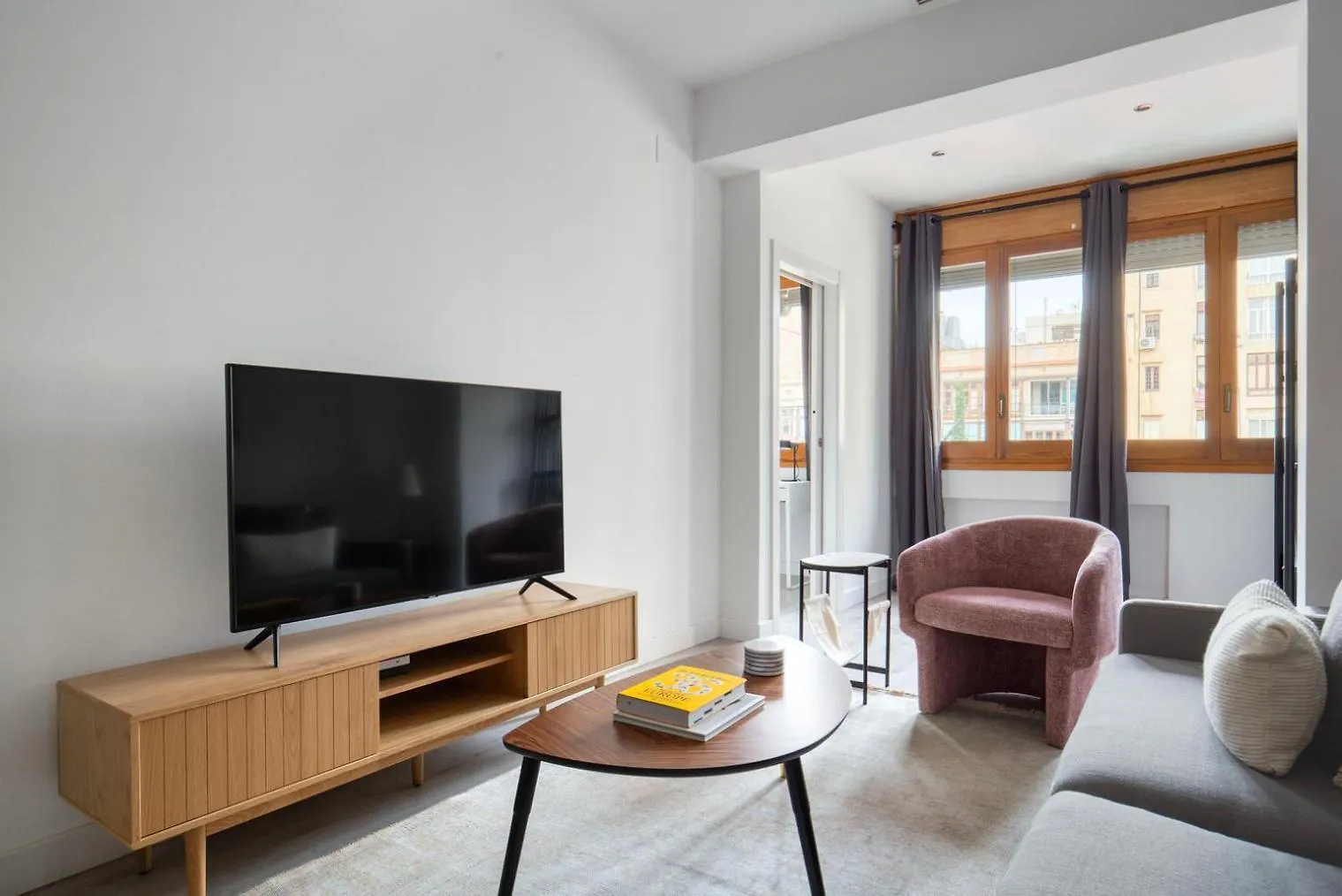 Blueground La Dreta De Leixample Furnished Bcn-112 Apartment Barcelona
